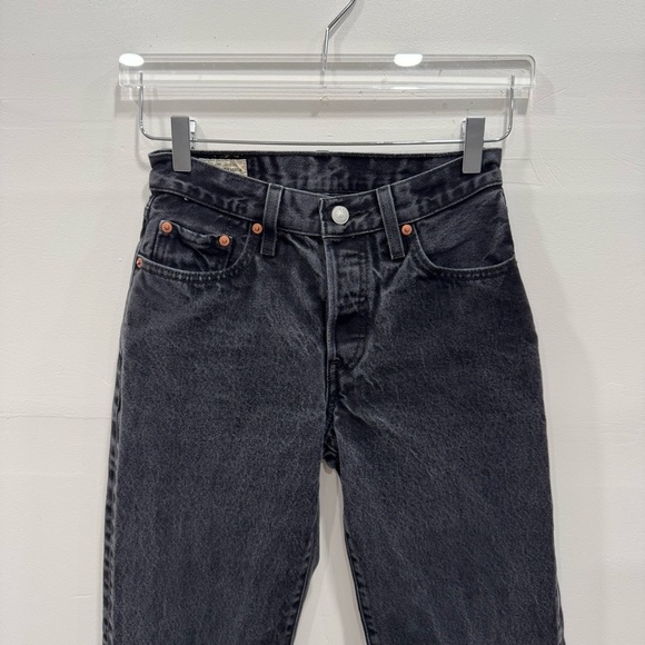 Levi’s Straight Leg Black Washed Jeans Size 24 x 30 Cotton - Picture 3 of 9